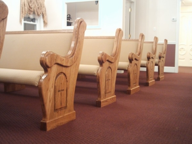 Conserto de Estofado em Cadeira de Igreja Valor Jaraguá - Conserto de Estofado em Cadeira Redonda