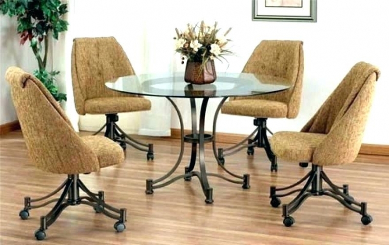 Quanto Custa Conserto de Estofado para Cadeira de Jantar Vila Suzana - Conserto e Limpeza de Estofado em Cadeira